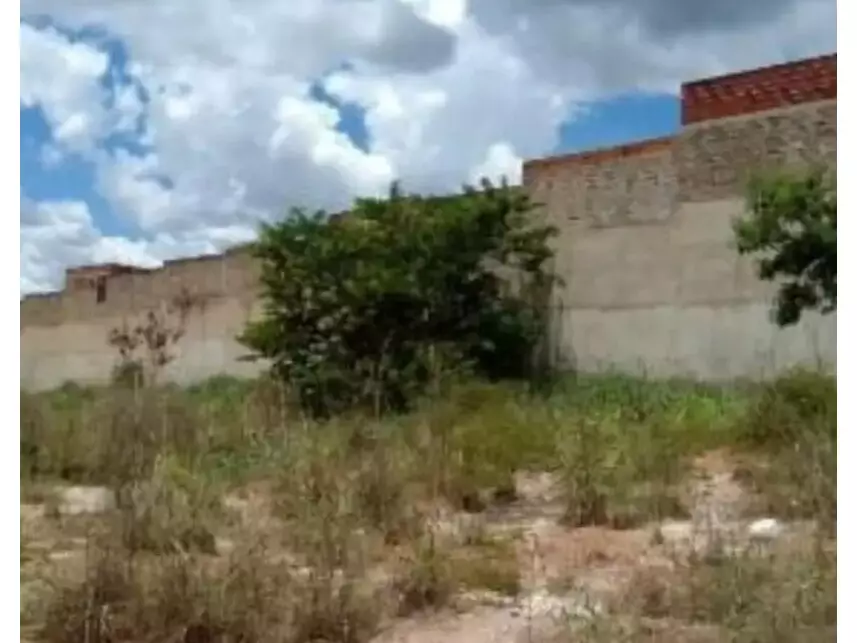 Terreno à venda em leilão - leilão extrajudicial - Santo Antônio do Descoberto GO - lance mínimo R$ 20.000