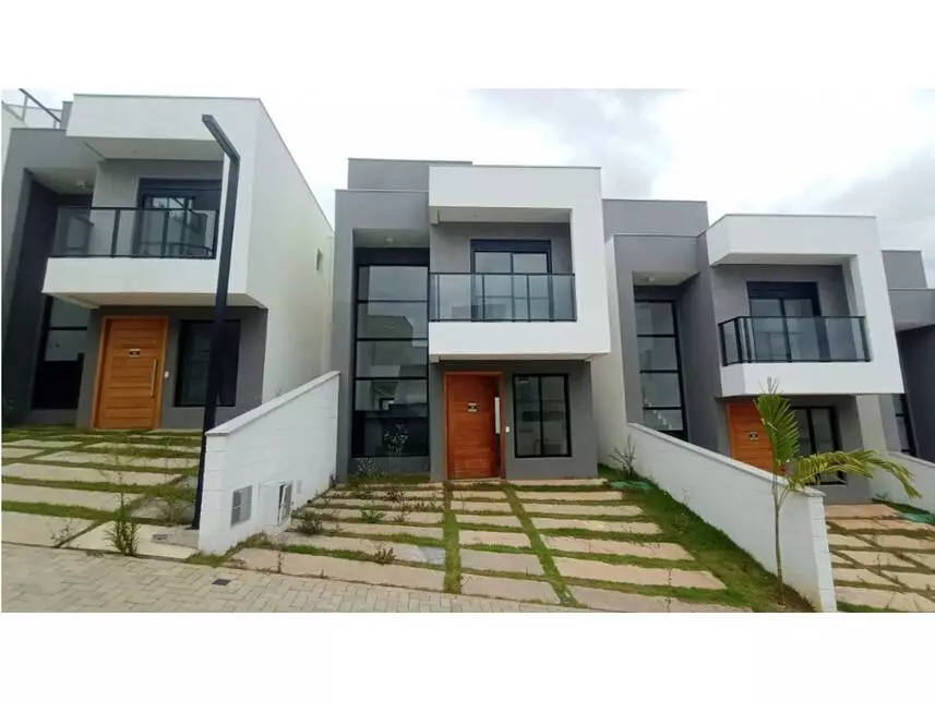 Casa à venda em leilão - leilão judicial - Cotia SP - lance mínimo R$ 527.176