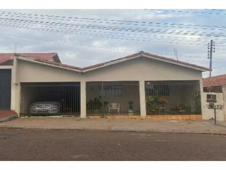 Casa à venda em leilão - leilão extrajudicial - Santa Helena de Goiás GO - lance mínimo R$ 154.935