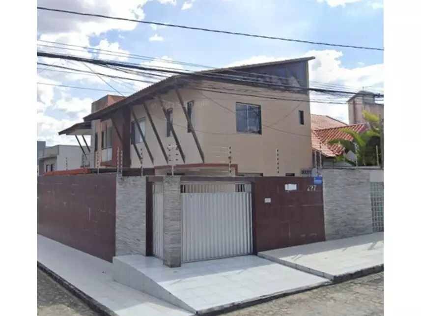 Casa à venda em leilão - leilão extrajudicial - Campina Grande PB - lance mínimo R$ 485.100