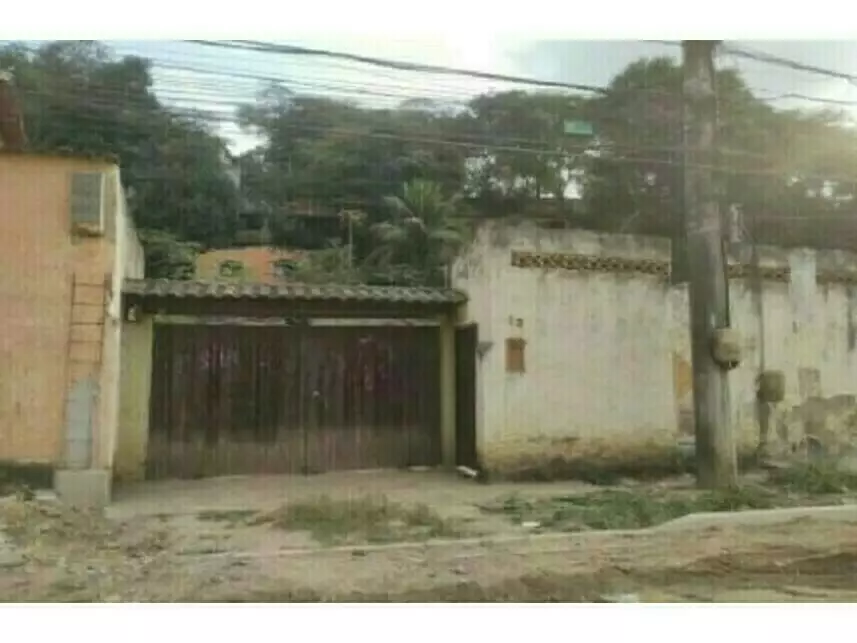 Casa à venda em leilão - leilão extrajudicial - Niterói RJ - lance mínimo R$ 166.403