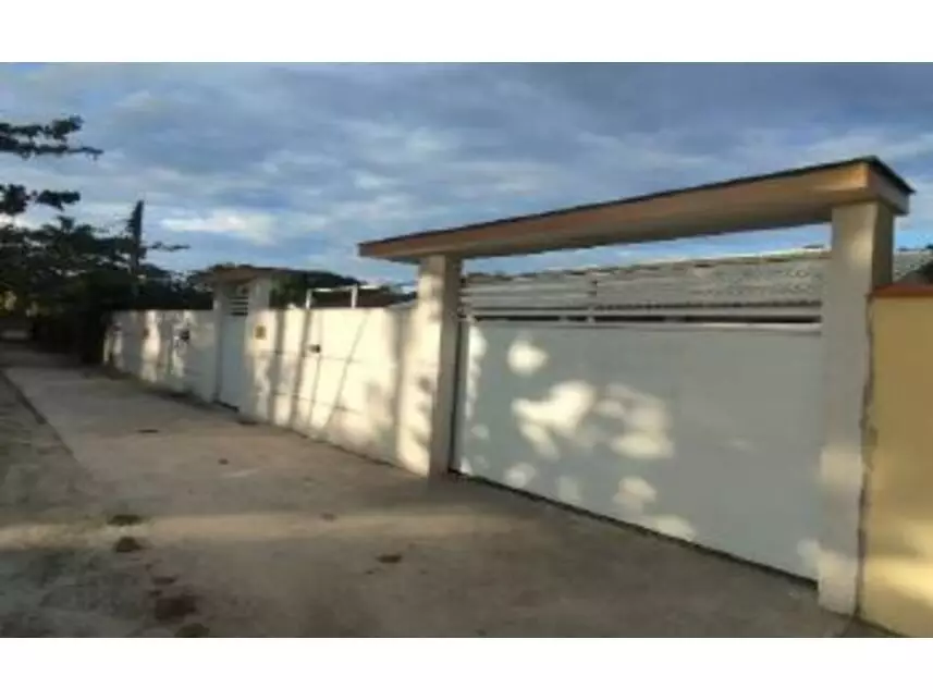 Casa à venda em leilão - leilão extrajudicial - Cabo Frio RJ - lance mínimo R$ 239.454