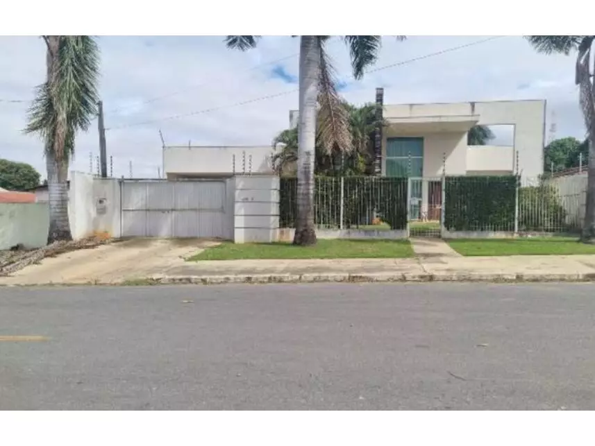 Casa à venda em leilão - leilão extrajudicial - Lucas do Rio Verde MT - lance mínimo R$ 900.400