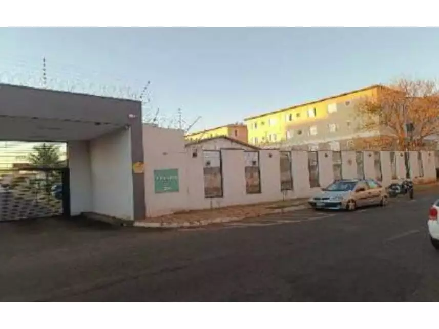 Casa à venda em leilão - leilão extrajudicial - Uberlândia MG - lance mínimo R$ 268.840