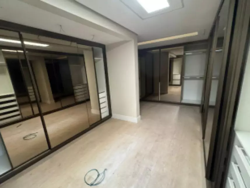 Casa à venda em leilão - leilão extrajudicial - Brasilia DF - lance mínimo R$ 2.400.000