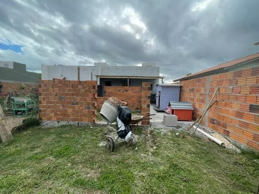 Casa à venda em leilão - leilão extrajudicial - Pelotas RS - lance mínimo R$ 165.000