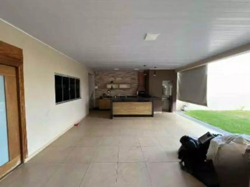 Casa à venda em leilão - leilão extrajudicial - Porangatu GO - lance mínimo R$ 606.600