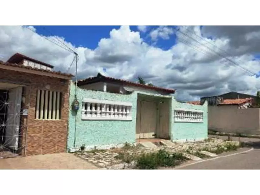 Casa à venda em leilão - leilão extrajudicial - Aracati CE - lance mínimo R$ 71.280