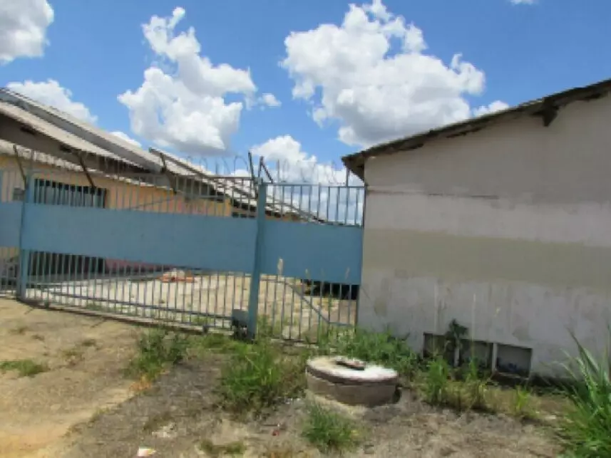 Casa à venda em leilão - leilão extrajudicial - Luziânia GO - lance mínimo R$ 111.236