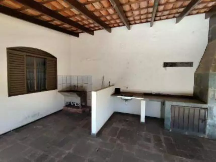 Casa à venda em leilão - leilão extrajudicial - Faxinal PR - lance mínimo R$ 937.000