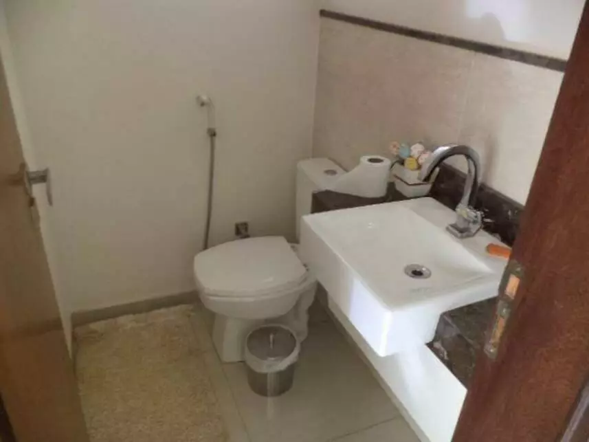 Casa à venda em leilão - leilão extrajudicial - Araraquara SP - lance mínimo R$ 547.200