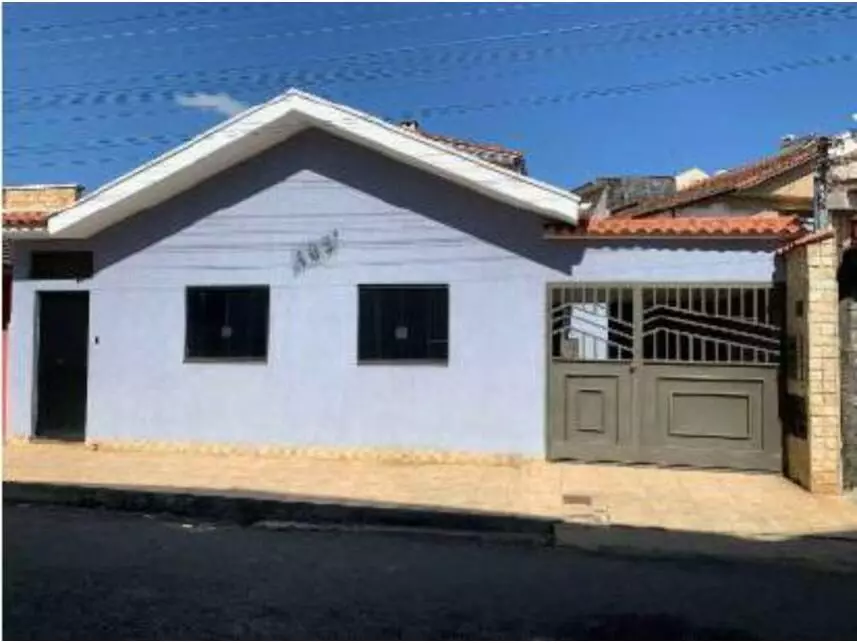Casa à venda em leilão - leilão extrajudicial - Congonhal MG - lance mínimo R$ 324.520