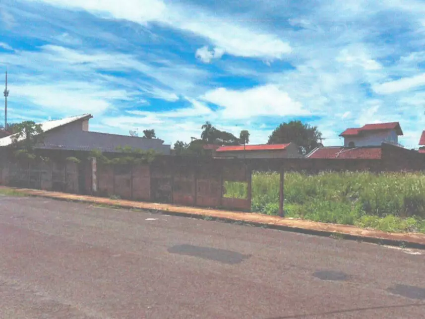 Casa à venda em leilão - leilão extrajudicial - Ituiutaba MG - lance mínimo R$ 550.000