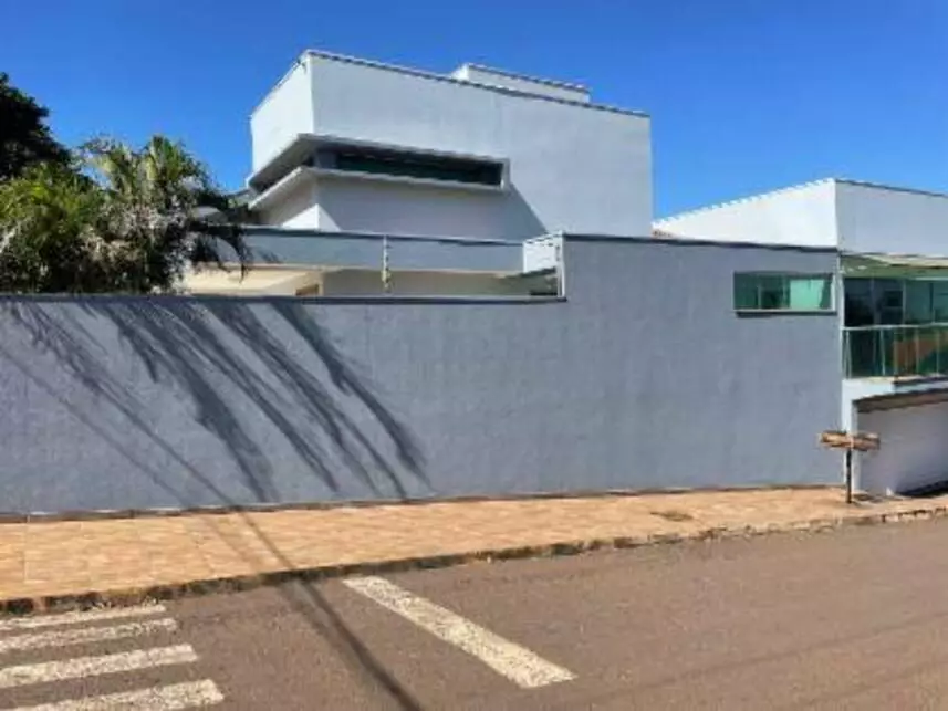 Casa à venda em leilão - leilão extrajudicial - Formosa Do Oeste PR - lance mínimo R$ 580.000