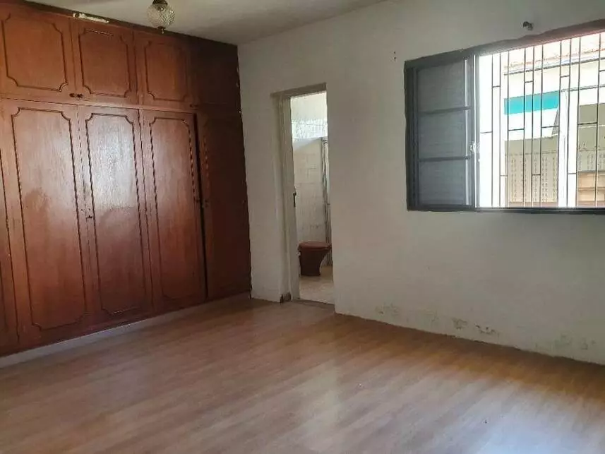 Casa à venda em leilão - leilão extrajudicial - Assis SP - lance mínimo R$ 586.800