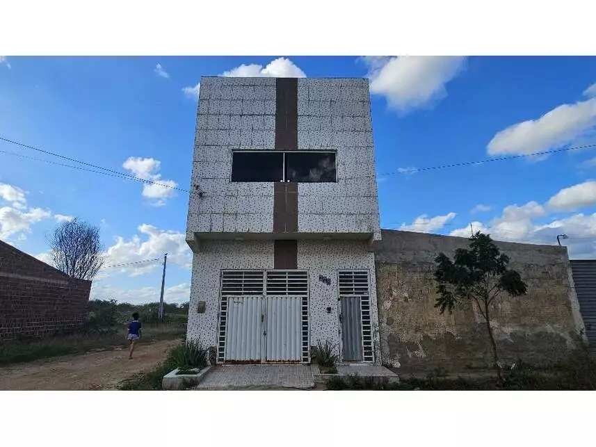 Casa à venda em leilão - leilão extrajudicial - Santa Cruz do Capibaribe PE - lance mínimo R$ 272.700