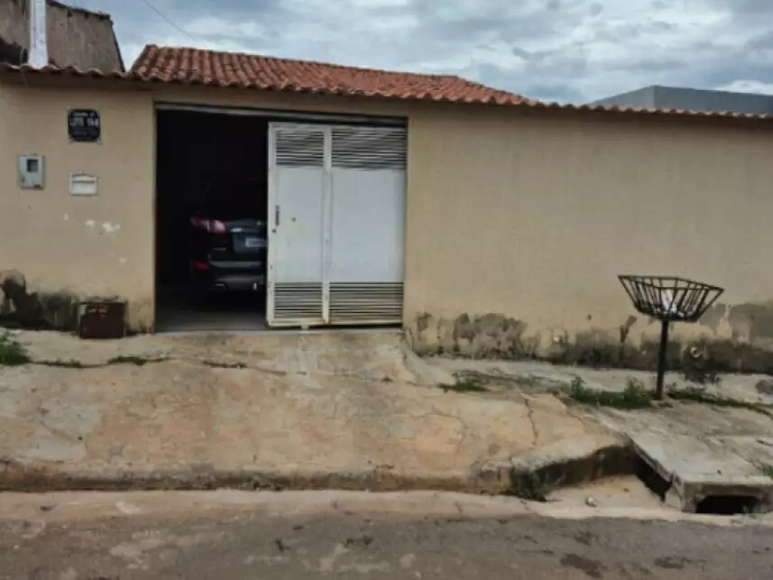 Casa à venda em leilão - leilão extrajudicial - Águas Lindas de Goiás GO - lance mínimo R$ 157.500