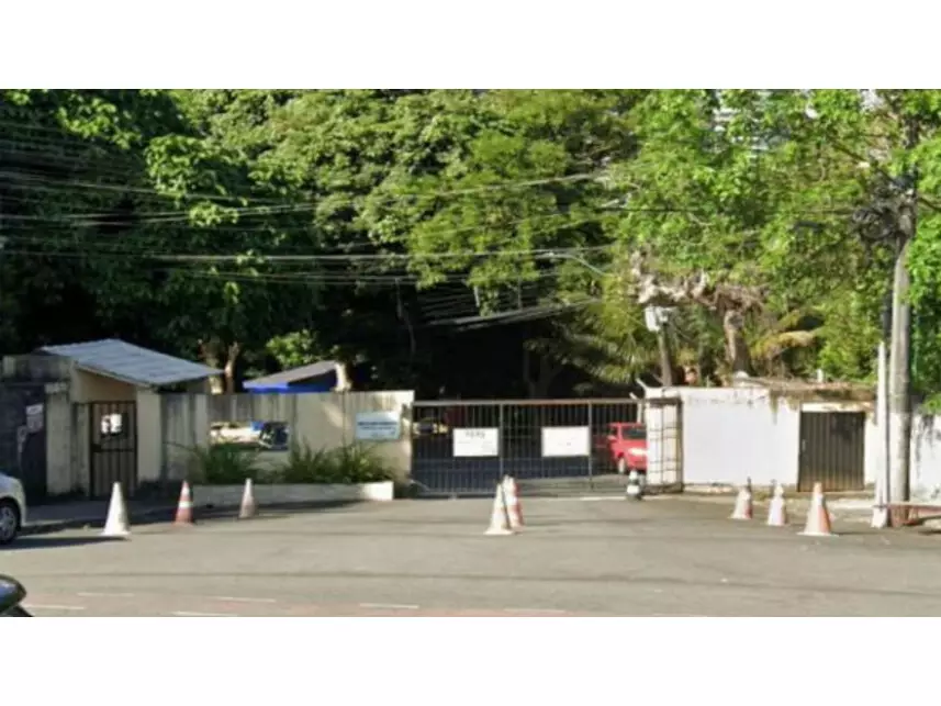 Apartamento à venda em leilão - leilão extrajudicial - Salvador BA - lance mínimo R$ 169.000