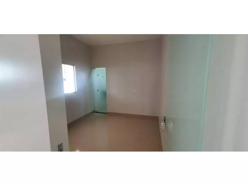 Casa à venda em leilão - leilão extrajudicial - Santa Helena De Goiás GO - lance mínimo R$ 233.000