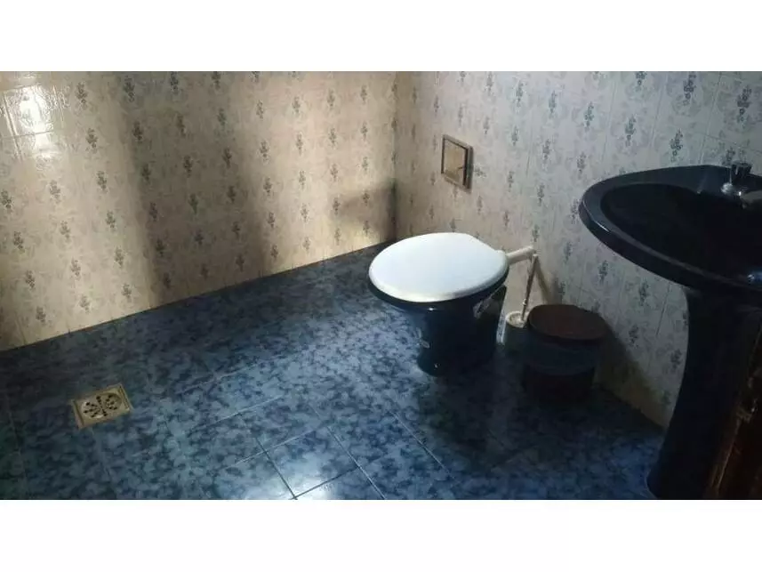 Casa à venda em leilão - leilão extrajudicial - Araruama RJ - lance mínimo R$ 459.000