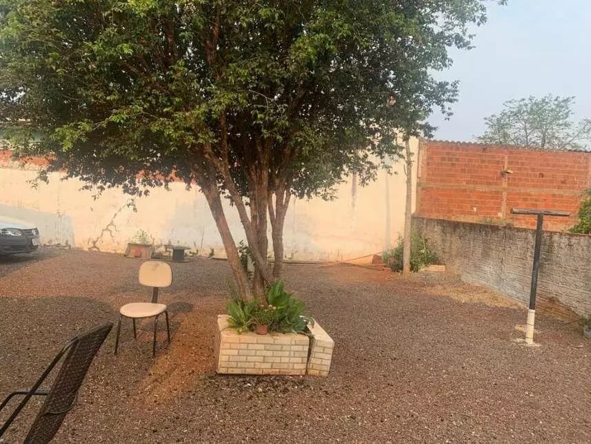 Casa à venda em leilão - leilão extrajudicial - Campo Mourão PR - lance mínimo R$ 201.600