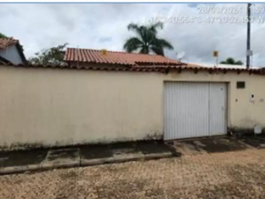 Casa à venda em leilão - leilão extrajudicial - Formosa GO - lance mínimo R$ 180.000