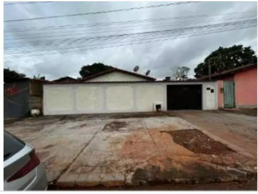 Casa à venda em leilão - leilão extrajudicial - Trindade GO - lance mínimo R$ 318.960