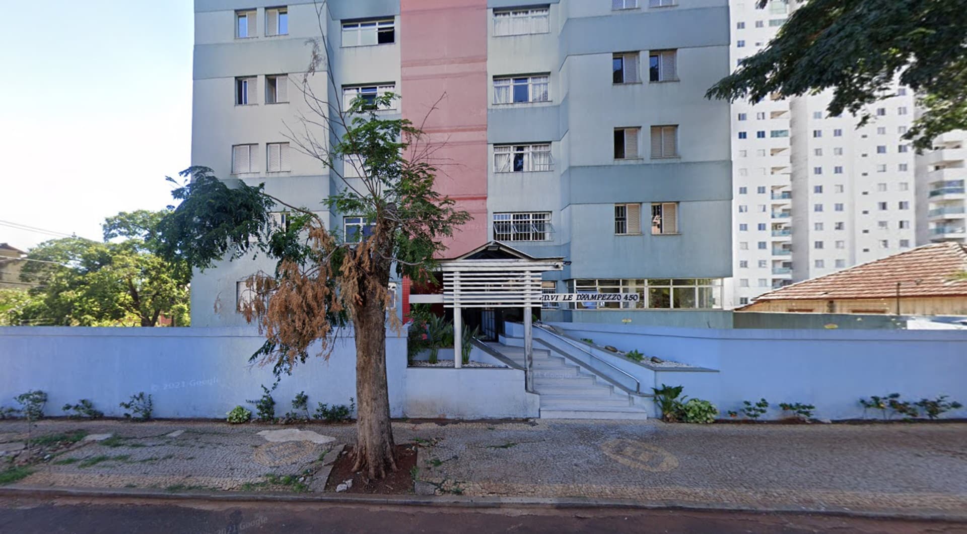 Apto nº 103 do Ed. Ville Dampezzo em Londrina/PR - leilão judicial - Londrina PR - lance mínimo R$ 145.000