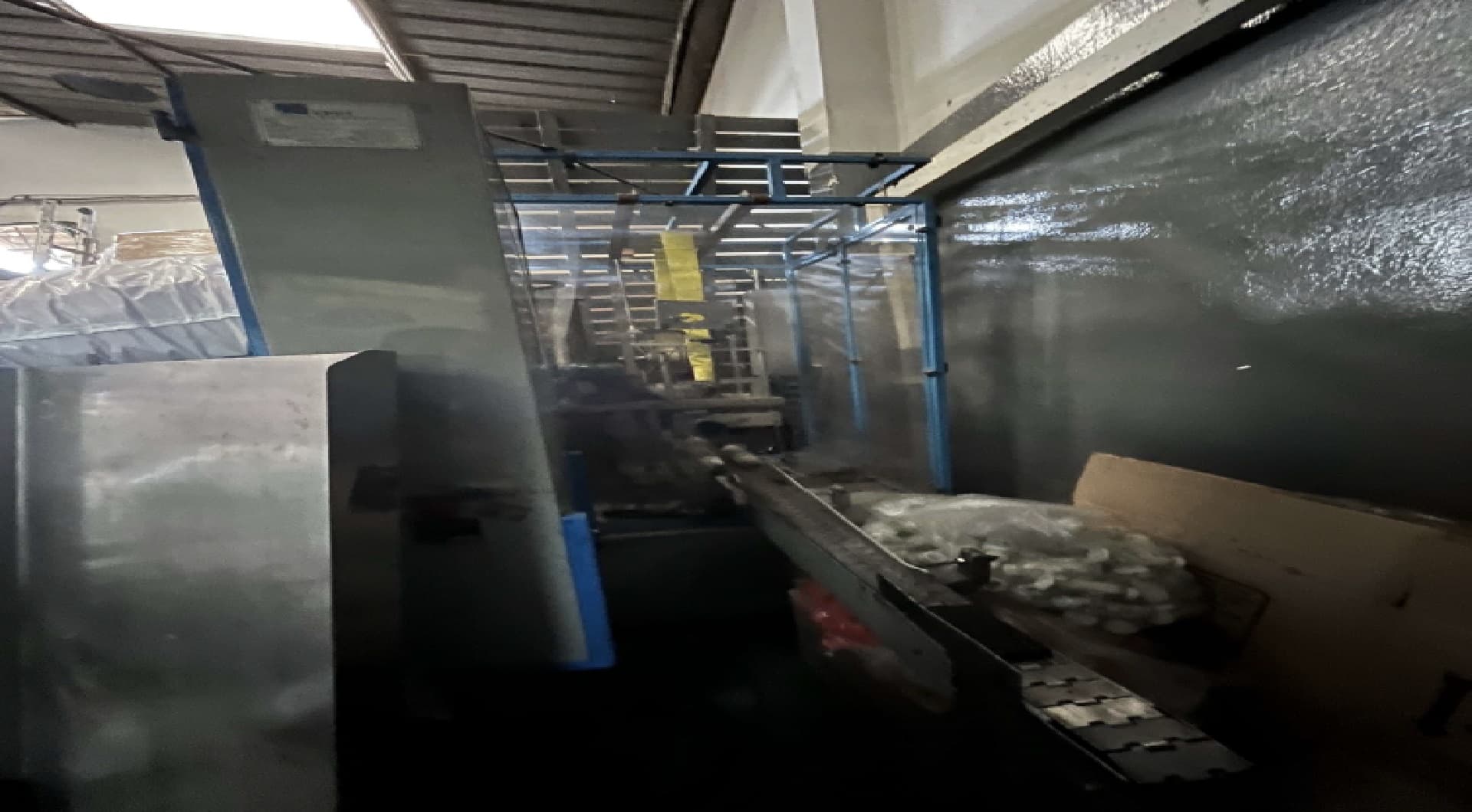 01 máquina posicionadora de Sleeve Automática - leilão judicial - Não informado BR - lance mínimo R$ 42.000