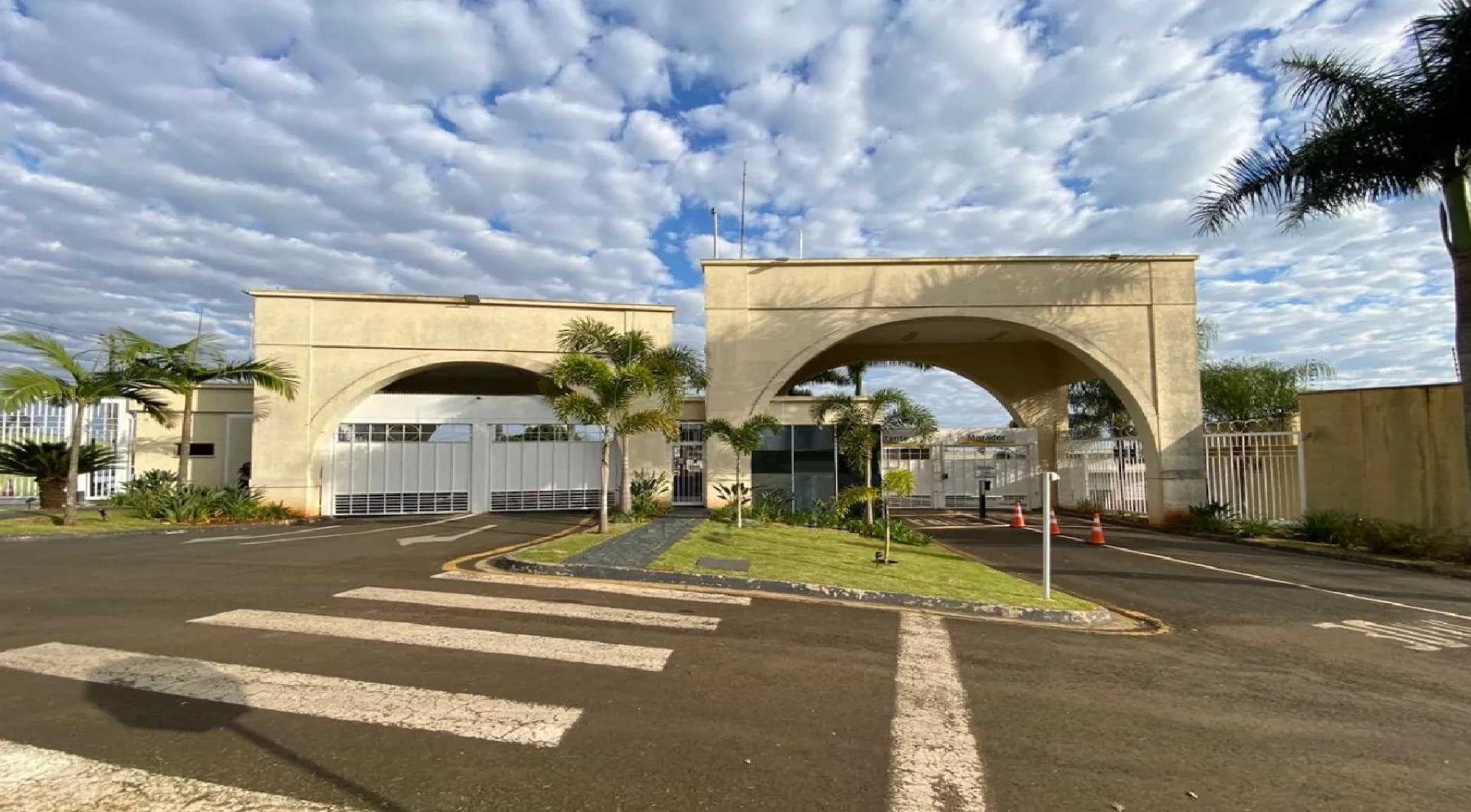 Imóvel c/ 515m² no Cod. Royal Boulevard em Ibiporã/PR - leilão judicial - Não informado BR - lance mínimo R$ 396.693