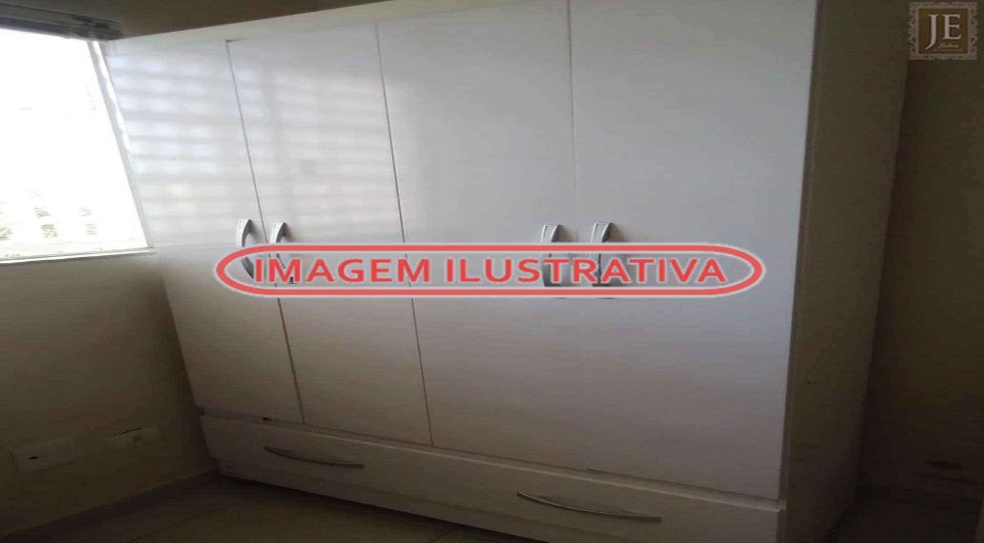 01 guarda roupas de solteiro - leilão judicial - Não informado BR - lance mínimo R$ 250