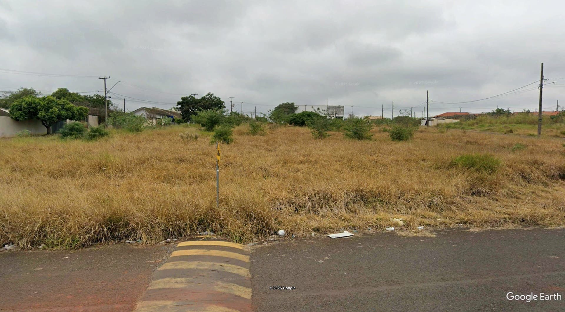 Imóvel c/ 318,28m² em Cambé/PR - leilão judicial - Não informado BR - lance mínimo R$ 70.000