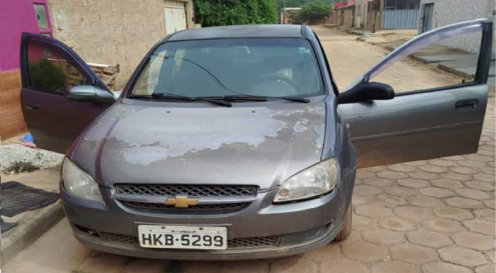 Corsa Classic LS, 11/12 em Itambacuri/MG - leilão judicial - Itambacuri MG - lance mínimo R$ 7.500