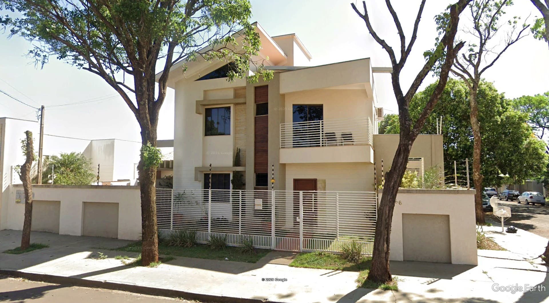 Imóvel c/ 225m² no Centro em Naviraí/MS - leilão judicial - Não informado BR - lance mínimo R$ 556.858