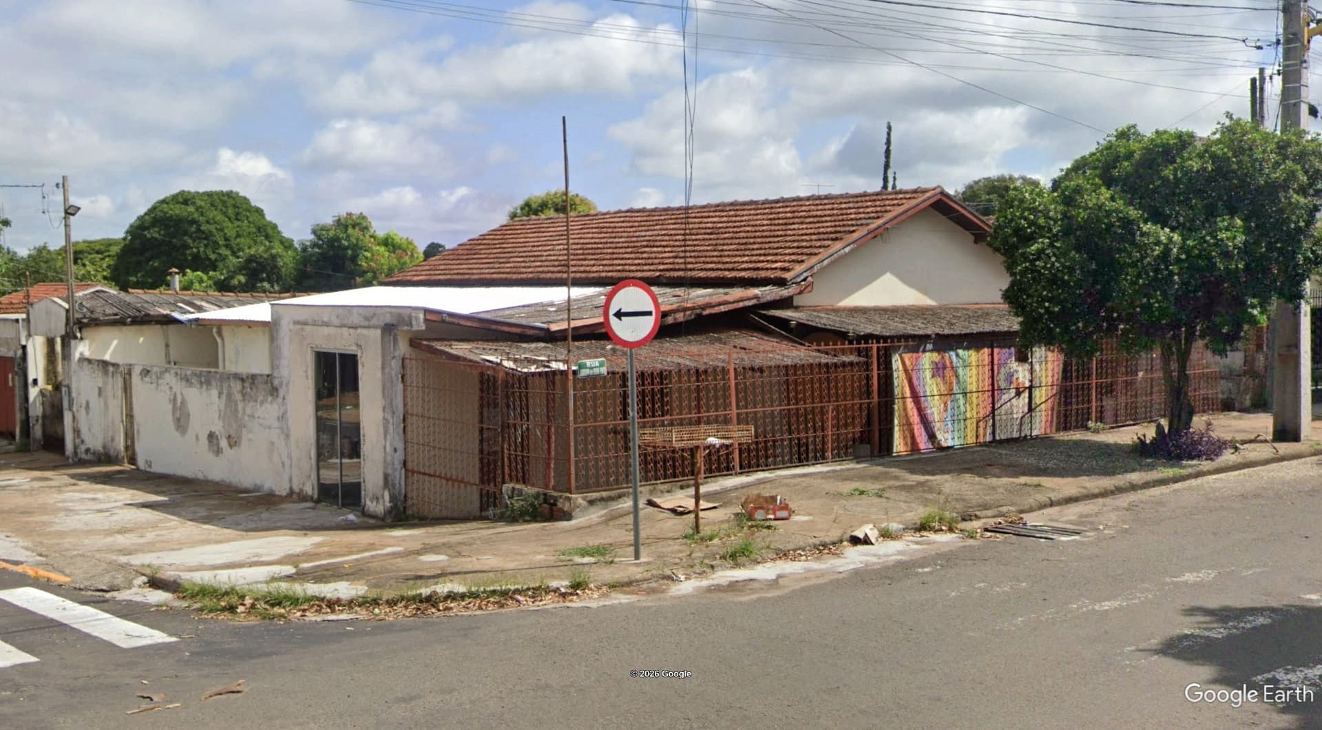 Imóvel c/ 214,20m² no Jardim Ouro Branco em Paranavaí/PR - leilão judicial - Não informado BR - lance mínimo R$ 90.000