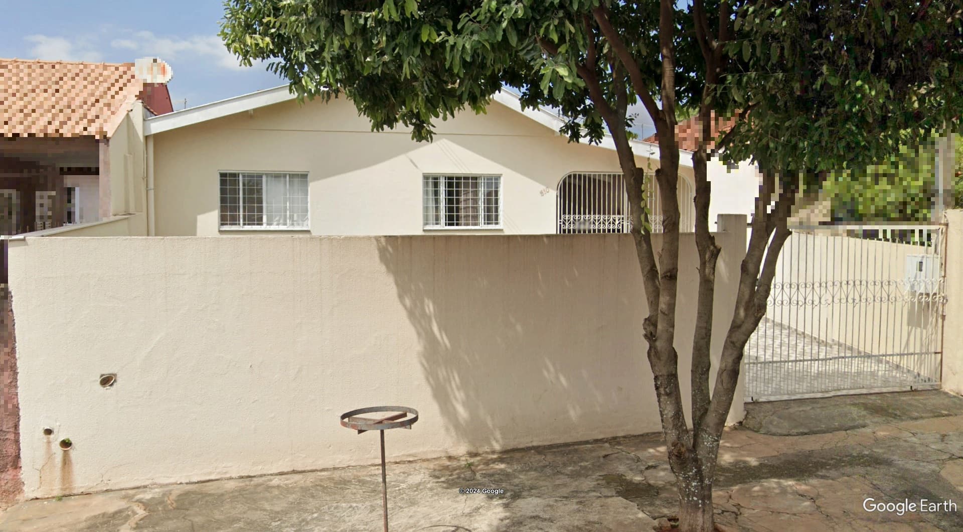 Imóvel c/ 200m² no Conj. Hab. Manoel Gonçalves em Londrina/PR - leilão judicial - Londrina PR - lance mínimo R$ 242.150