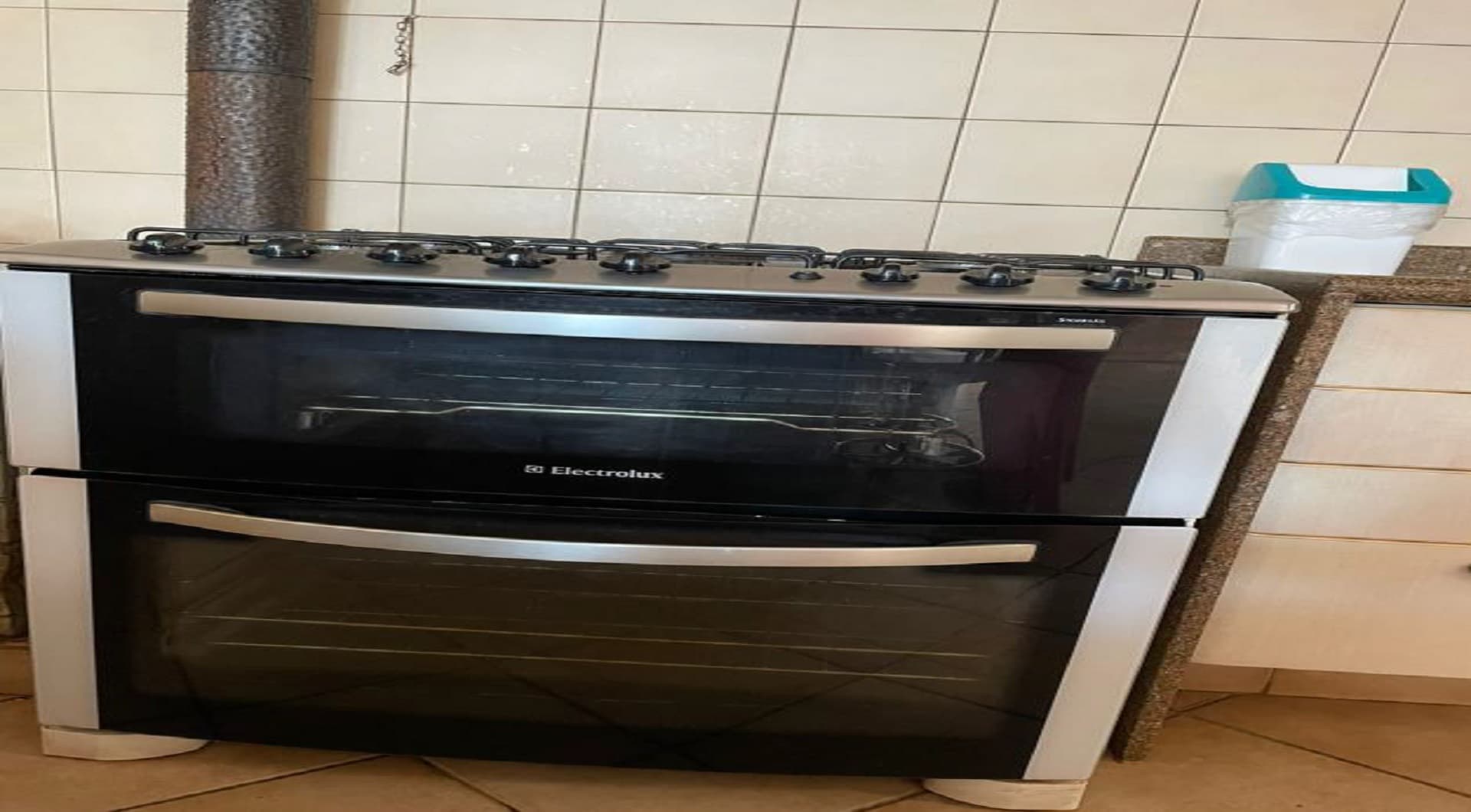 01 fogão 5 bocas Electrolux - leilão judicial - Não informado BR - lance mínimo R$ 721