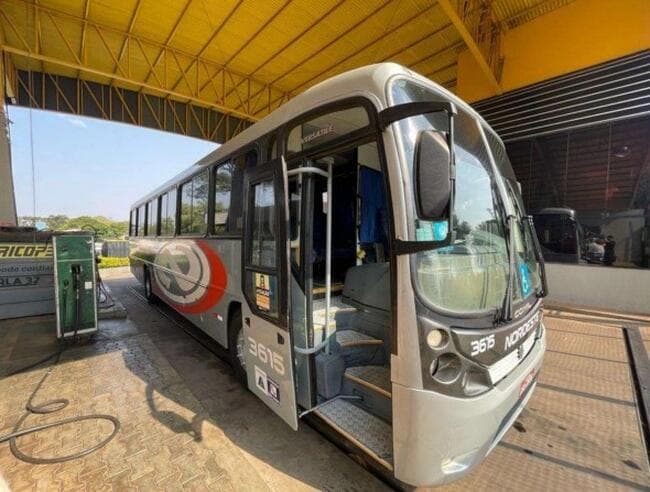 VW/COMlL VERSATILE I, 2010/2010 - leilão judicial - Não informado BR - lance mínimo R$ 70.000