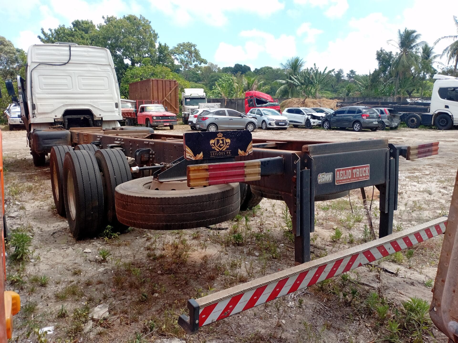 MERC BENZ / ATEGO 2426 6X2 2P (E5) - leilão extrajudicial - Não informado PB