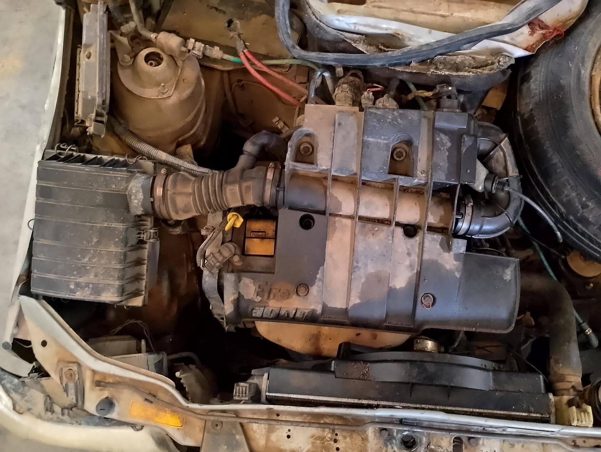 (SUCATA) FIAT/UNO MILLE WAY ECON - 2009/2010 | BICOMBUSTÍVEL - leilão extrajudicial - Bayeux PB - lance mínimo R$ 1.300