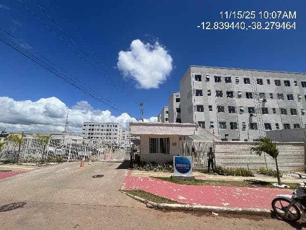 Um imóvel do tipo Apartamento, Localizado em RUA D, N. S/N, Apto. 102, BL 7 CAMACARI-BA - leilão extrajudicial - Não informado PB - lance mínimo R$ 226.400