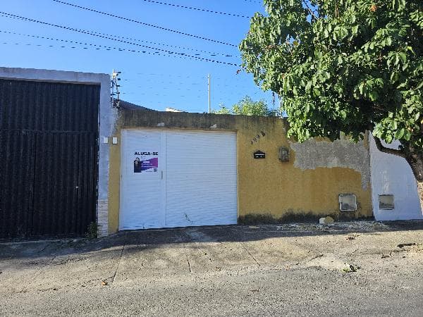 Um imóvel do tipo Casa, Localizado em R ZULEIDE BEZERRA DE CARVAL, N. 799, CASA B HORIZONTE-CE - leilão extrajudicial - Não informado PB - lance mínimo R$ 139.100