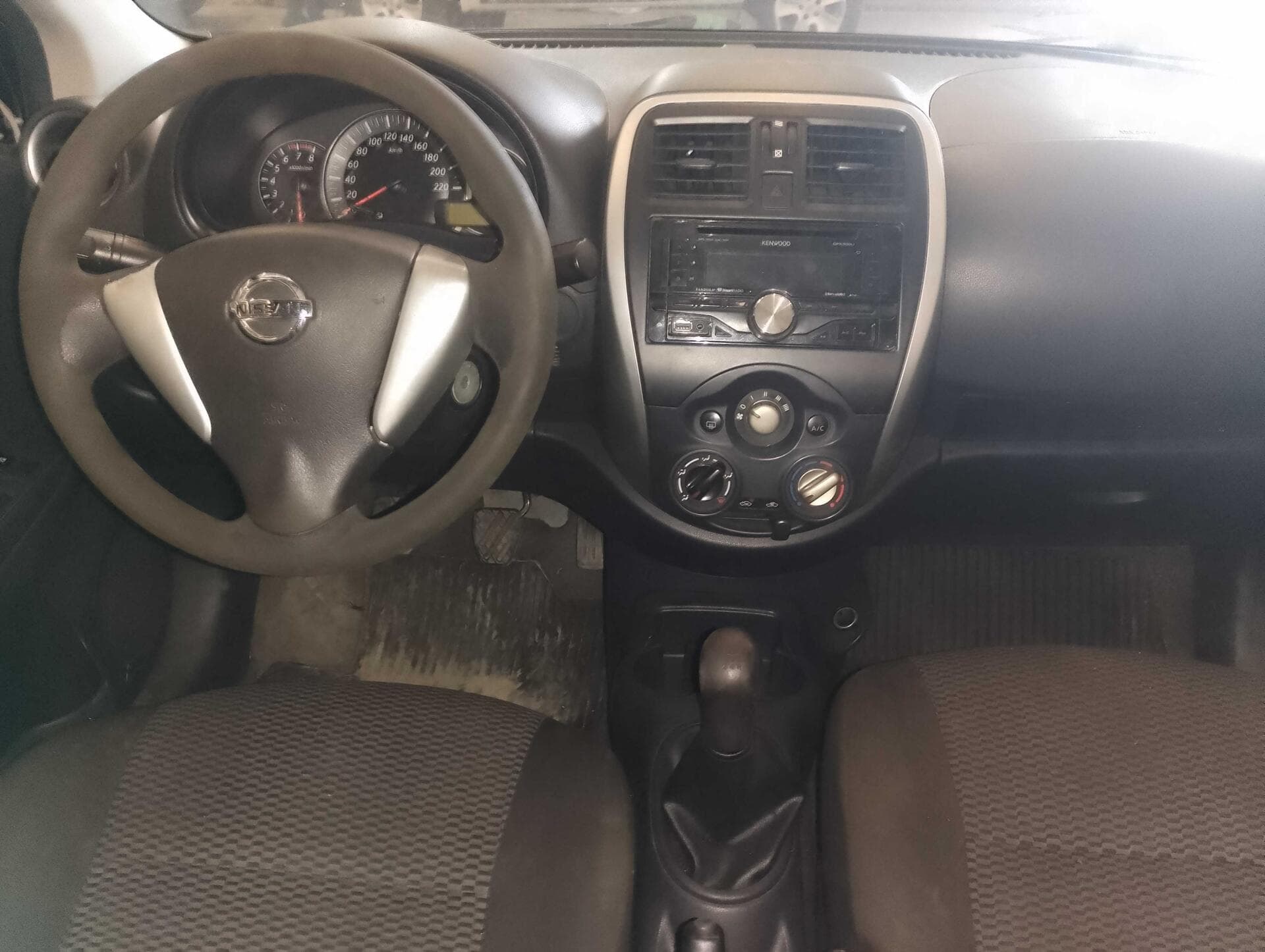 NISSAN/VERSA 10 - 2016/2017 - leilão extrajudicial - Bayeux PB - lance mínimo R$ 22.700